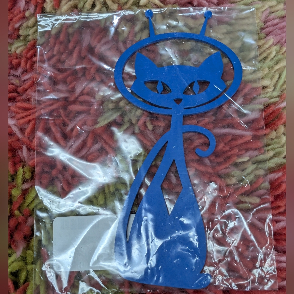 Atomic Space Cat Magnetic